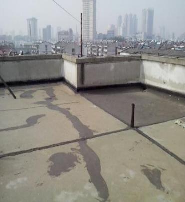 石景山漏水维修 楼顶漏水是什么原因，楼顶漏水维修方法是什么?